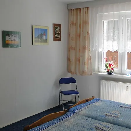 Binz_300 M Zum Strand _ Ferienwohn Apartmán *